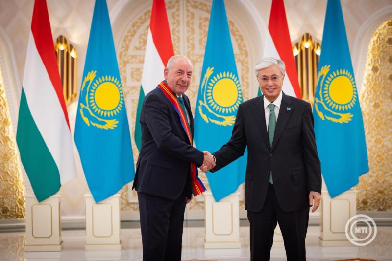 Sulyok Tamás köztársasági elnök látogatása Kazahsztánban
